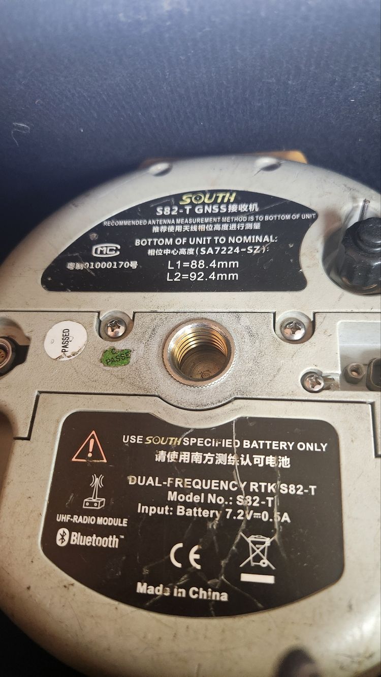 GPS 측량기 및 광파기 세트 이미지