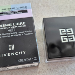 지방시 프리즘 리브르 파우더 N1 이미지