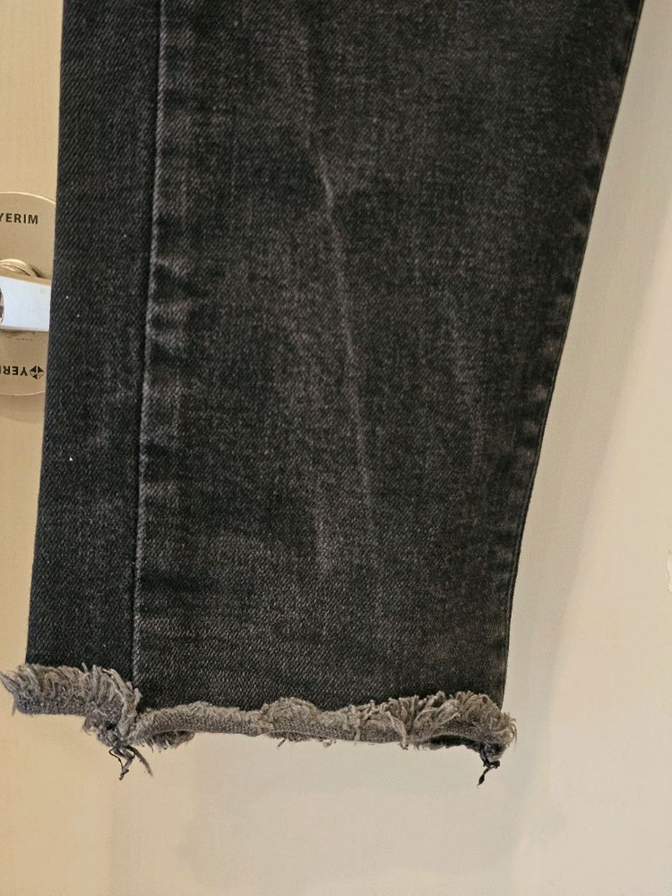 오프화이트 블랙 슬림핏 청바지 32사이즈 이미지