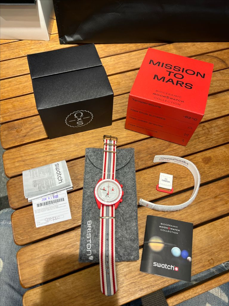 오메가 스와치 문스와치 미션 투 마스 화성 신품판매합니다. 이미지