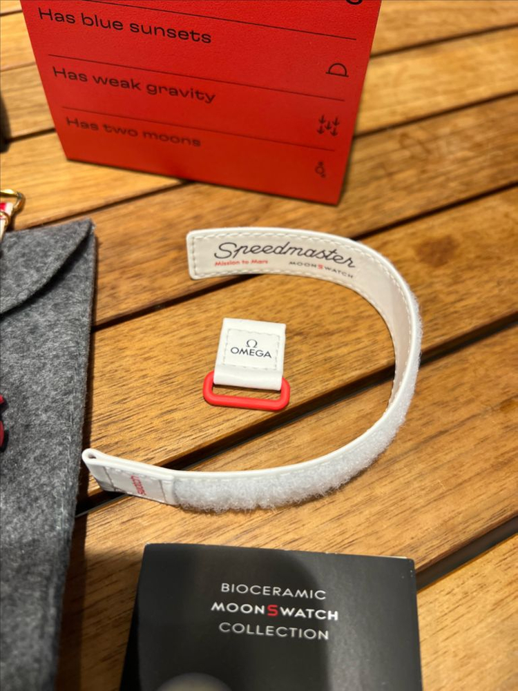 오메가 스와치 문스와치 미션 투 마스 화성 신품판매합니다. 이미지