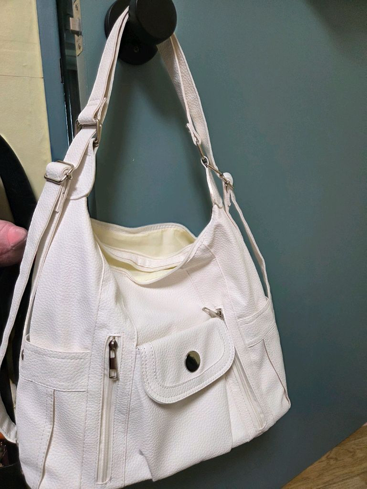 백팩 숄더백 이미지