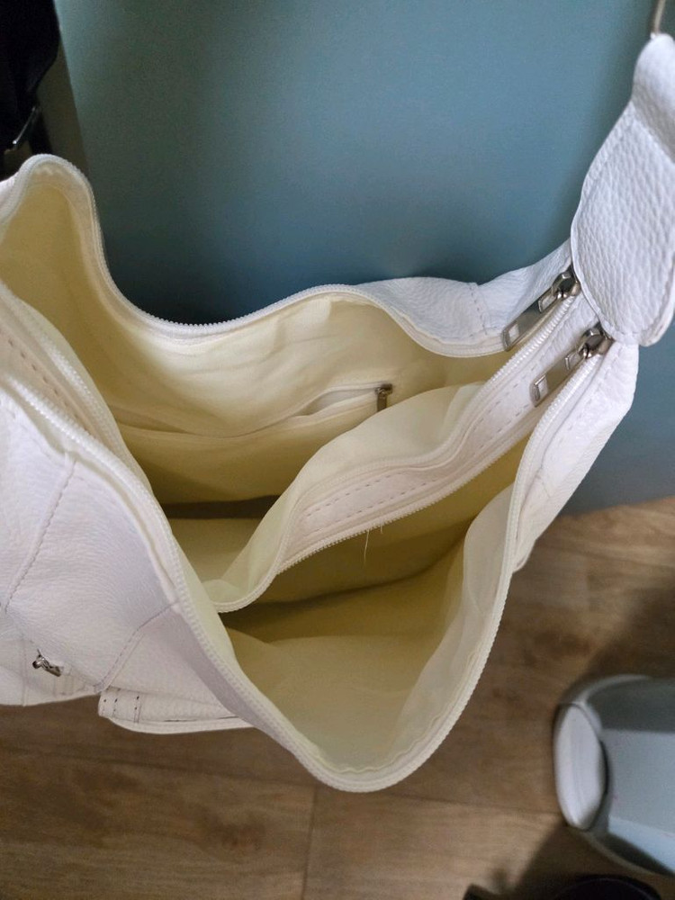 백팩 숄더백 이미지