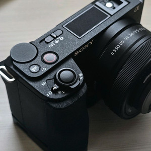 소니 ZV-E10m2(zve10m2) + 신번들렌즈 1650