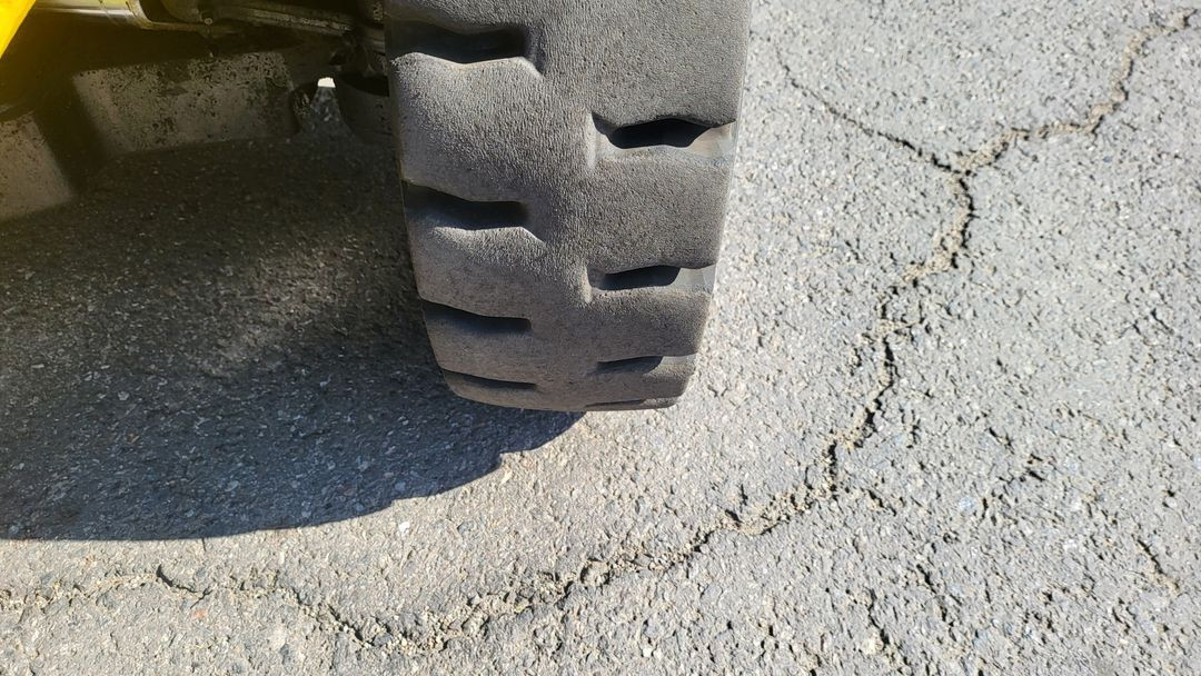 중고지게차 두산 2.5톤 하이3단마스트 DB33엔진 농기계 05년식 디젤지게차 이미지