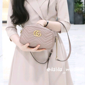 구찌 마몬트 마틀라세 스몰 크로스백 정품S급(감정O)구찌프라다루이비통디올고야드샤넬셀린느보테가생로랑발렌시아가버버리가방 이미지