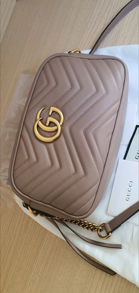 구찌 마몬트 마틀라세 스몰 크로스백 정품S급(감정O)구찌프라다루이비통디올고야드샤넬셀린느보테가생로랑발렌시아가버버리가방 이미지