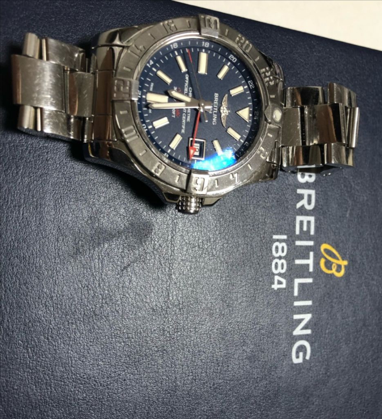 브라이틀링 어벤져2 GMT 청판 이미지