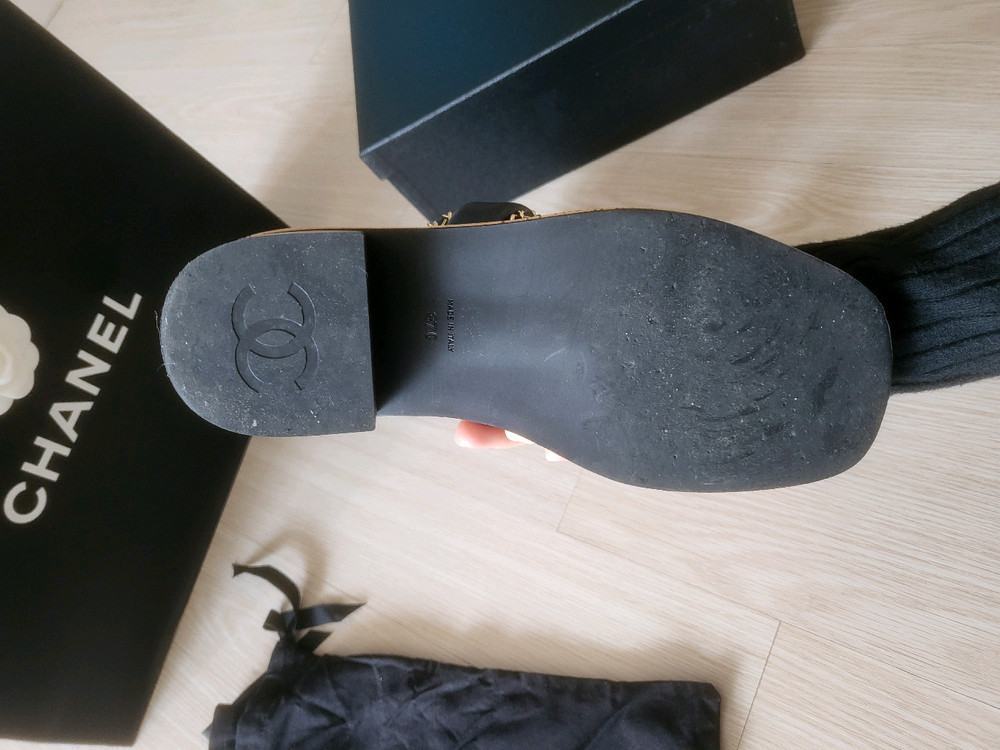 샤넬 퀄팅 체인 샌들 블랙 37사이즈 팝니다. 백화점 영수증포함. 이미지