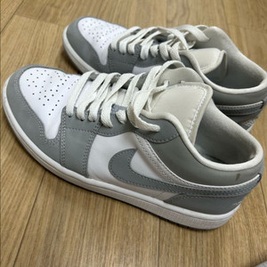 [새상품급]나이키 에어조던1 울프그레이 로우 240 이미지