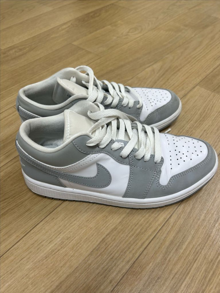 [새상품급]나이키 에어조던1 울프그레이 로우 240 이미지