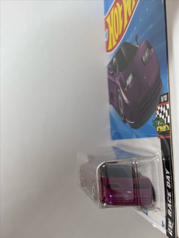 1:64 핫휠 부가티 EB110 SS 이미지