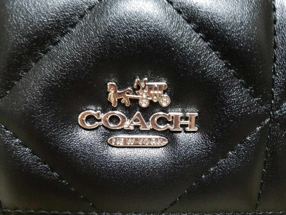 새상품급)코치 다이아퀼팅 크로스백 이미지