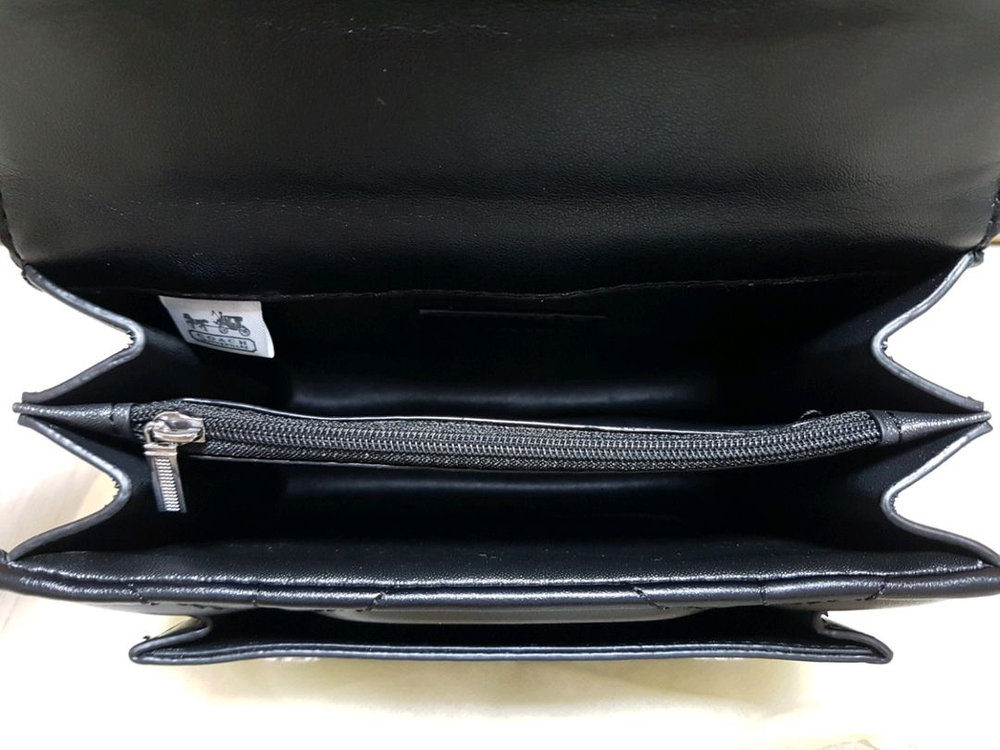 새상품급)코치 다이아퀼팅 크로스백 이미지