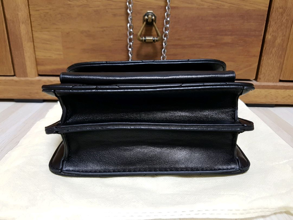 새상품급)코치 다이아퀼팅 크로스백 이미지