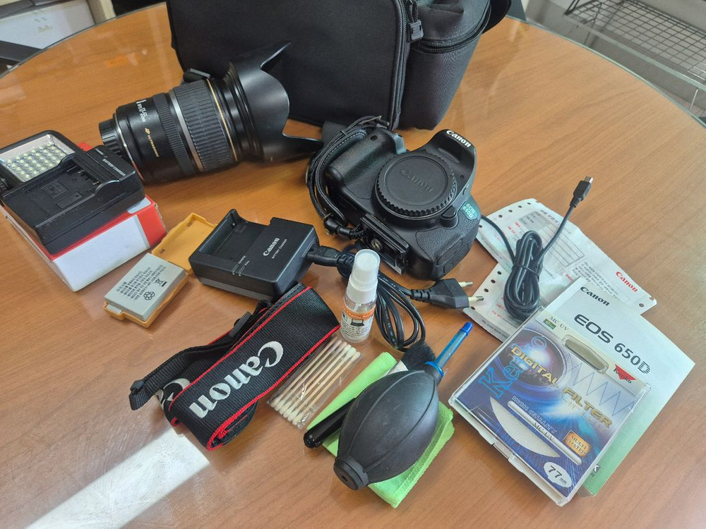 캐논 EOS 650D 본체 + 축복렌즈 DSLR 카메라 세트 이미지