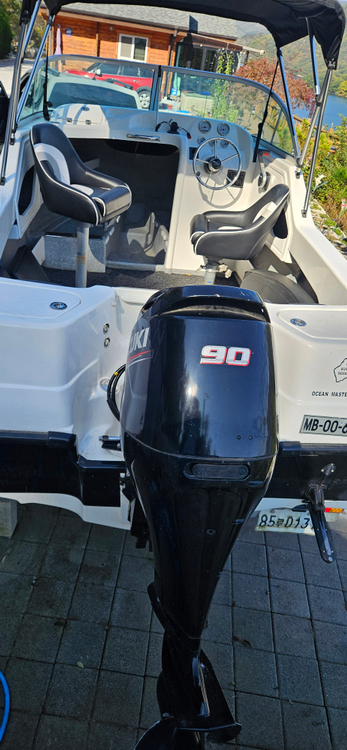 낚시보트 이미지