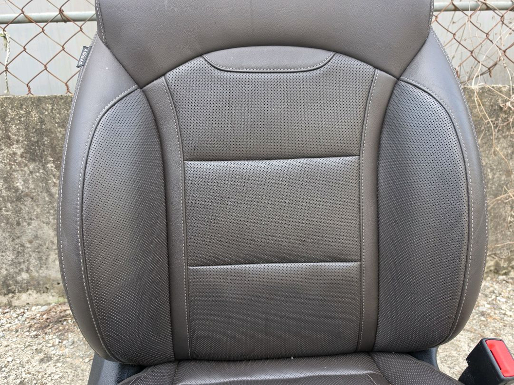 그랜져ig 조수석 전동 열선 통풍시트. ( 브라운 ) 이미지