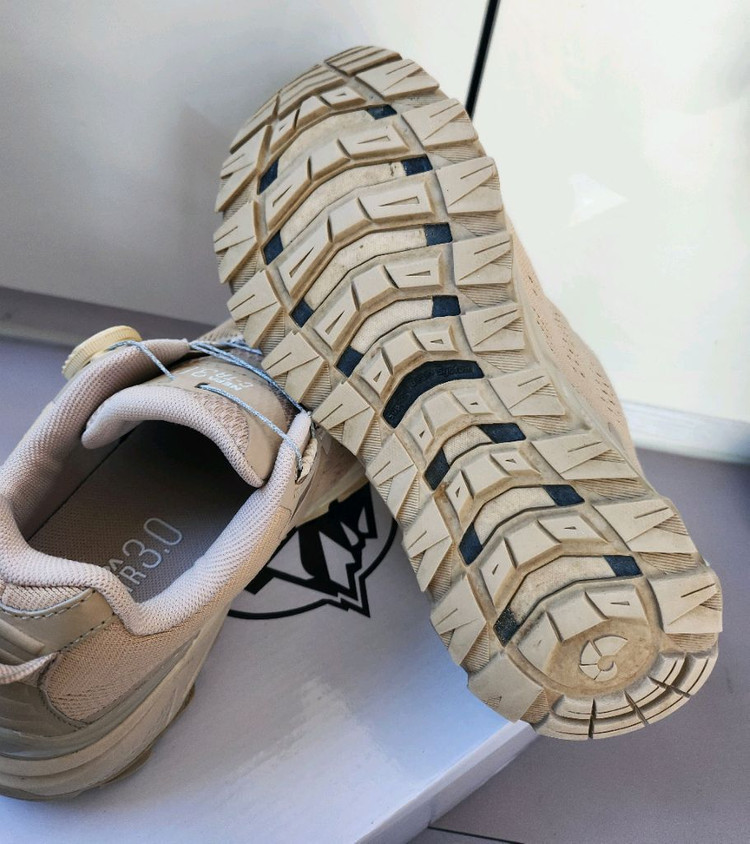 거의새거 네파 스톰프 고어텍스 등산화트래킹화 운동화 네파신발 하이킹화 워킹화 이미지