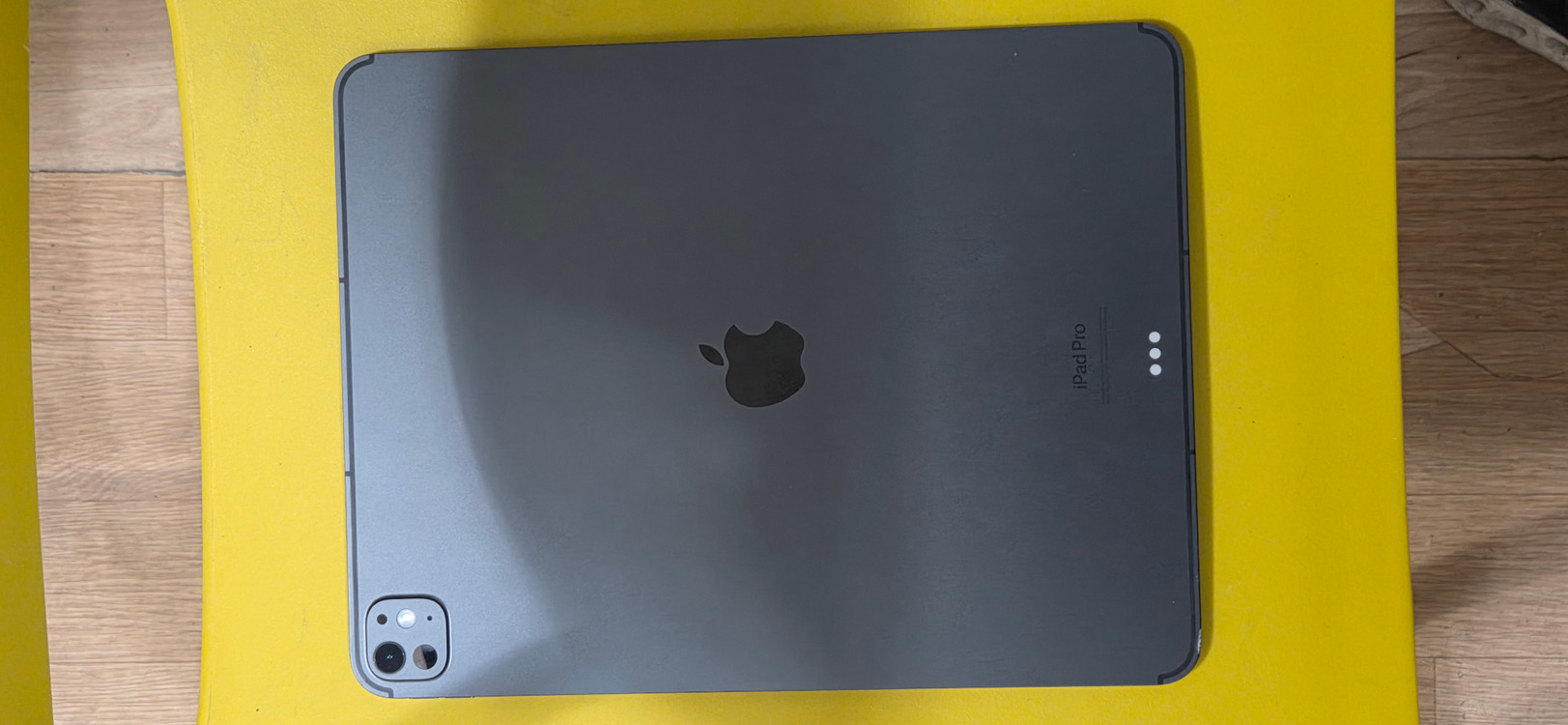 아이패드 프로 13 M4 2TB 스페이스그레이 판매합니다 이미지