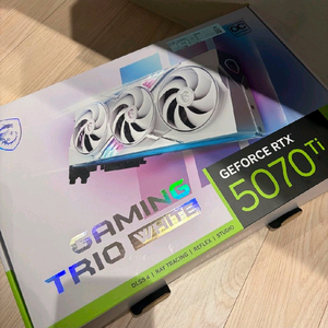 MSi RTX 5070ti 트리오를> 5080 msi나 Asus화이트 모델 교환 하실분(판매X) 이미지