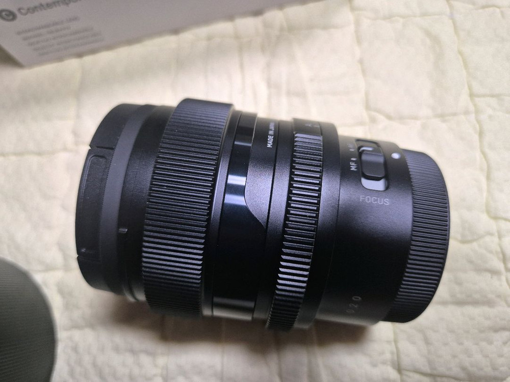 소니 E 마운트용 시그마 65mm F2 이미지