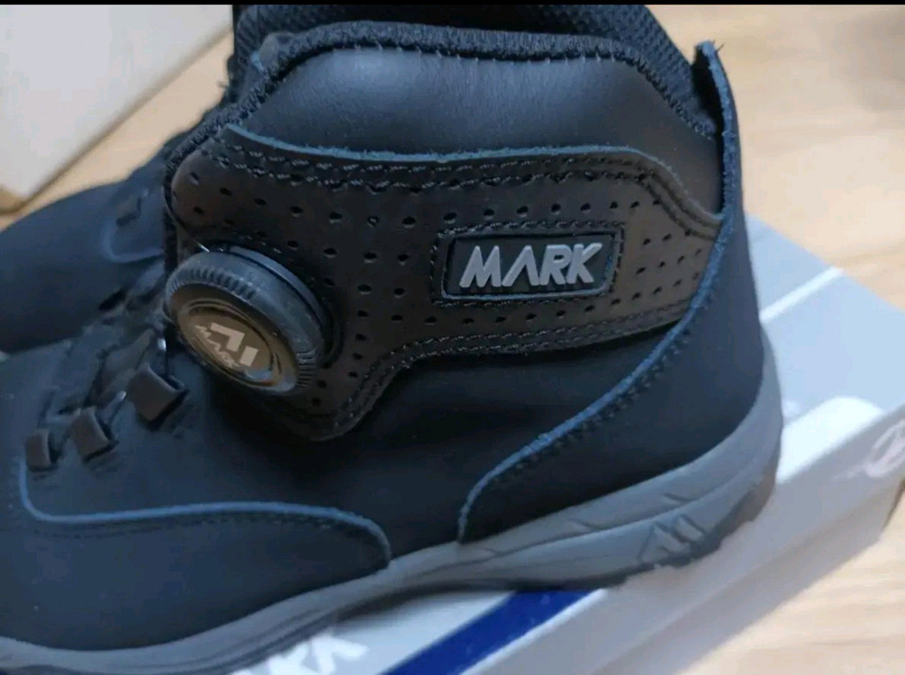 티뷰크 마크 여릉 안전화 265 메쉬 미끄럼방지 박스새제품 이미지