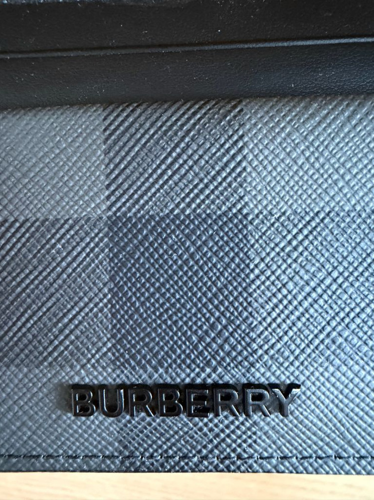 버버리 체크 레더 카드지갑 이미지