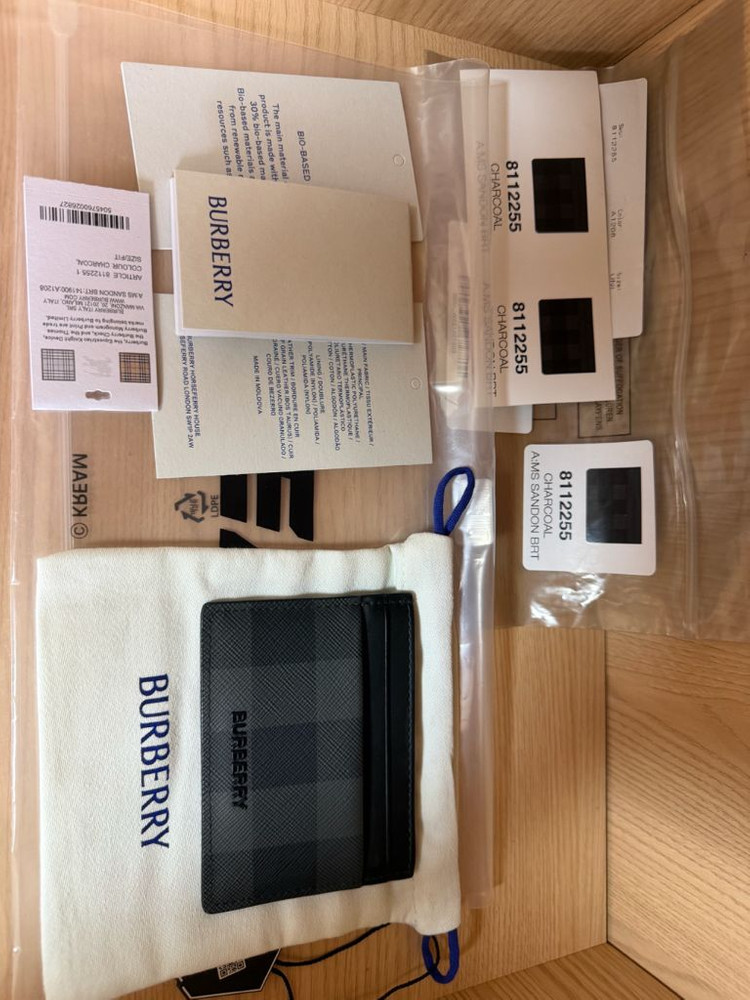 버버리 체크 레더 카드지갑 이미지