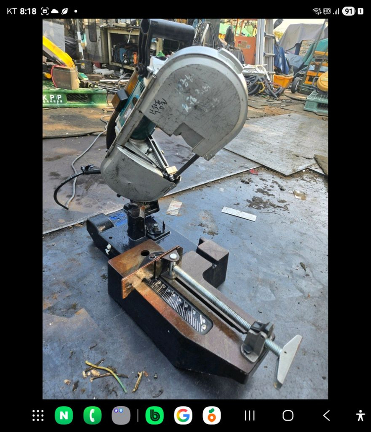 마끼다금속절단기.샤런치 이미지