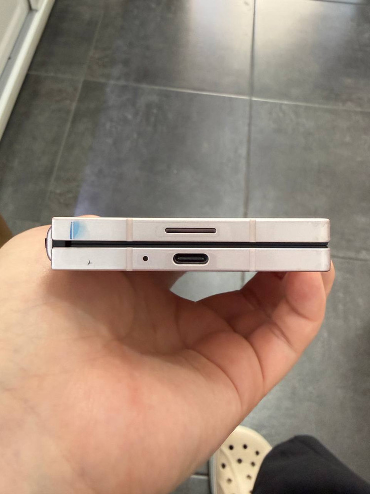 센터수리)갤럭시Z폴드6 핑크 256GB Y1727 이미지