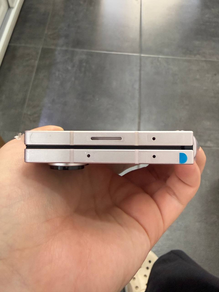 센터수리)갤럭시Z폴드6 핑크 256GB Y1727 이미지