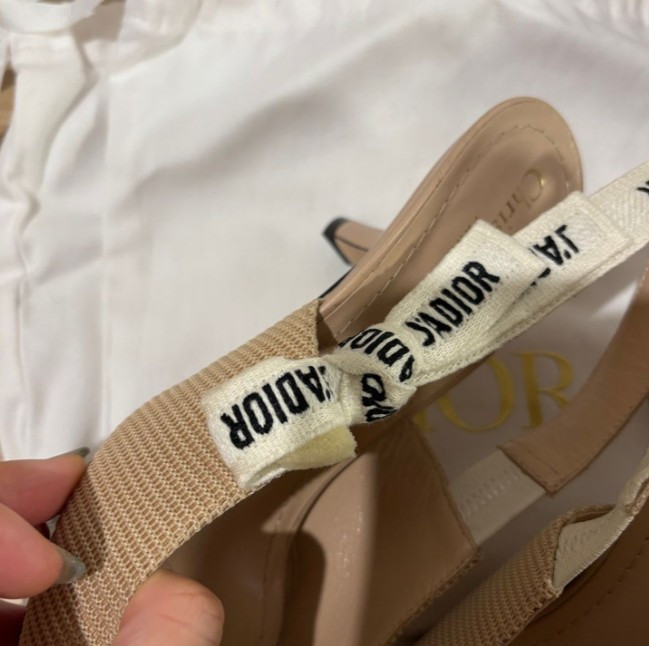 [정품] 디올 J'Adior 슬링백 펌프스 베이지 이미지