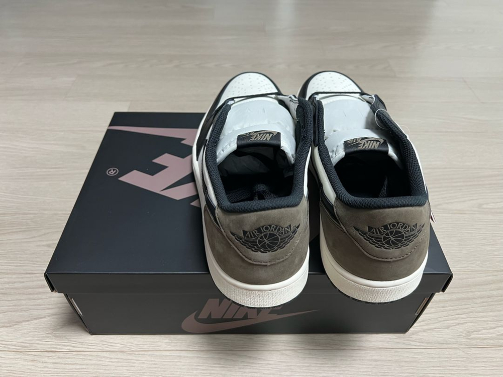 나이키 조던 1 로우 모카 295 판매 이미지