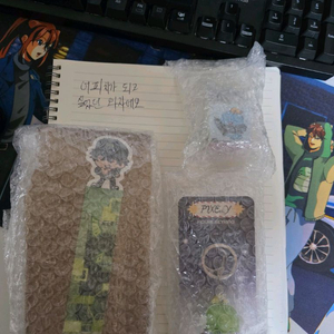 잠뜰 더프리즘 전시회 굿즈 판매 이미지