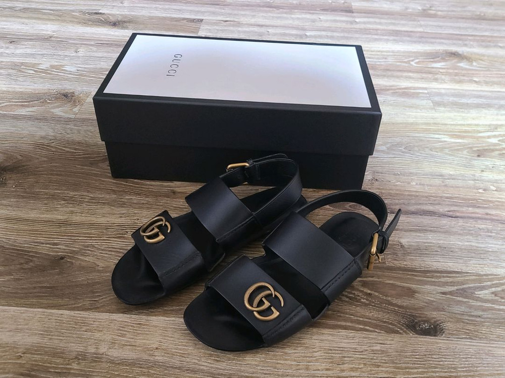 구찌 GG마몬트 남성 샌들270스니커즈신발운동화슬리퍼로퍼바이커백크로스백루이비통프라다디올셀린느톰브라운에르메스로로피아나 이미지