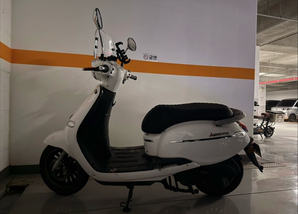 야르스 125GT ll 클래식 오토바이 판매 이미지