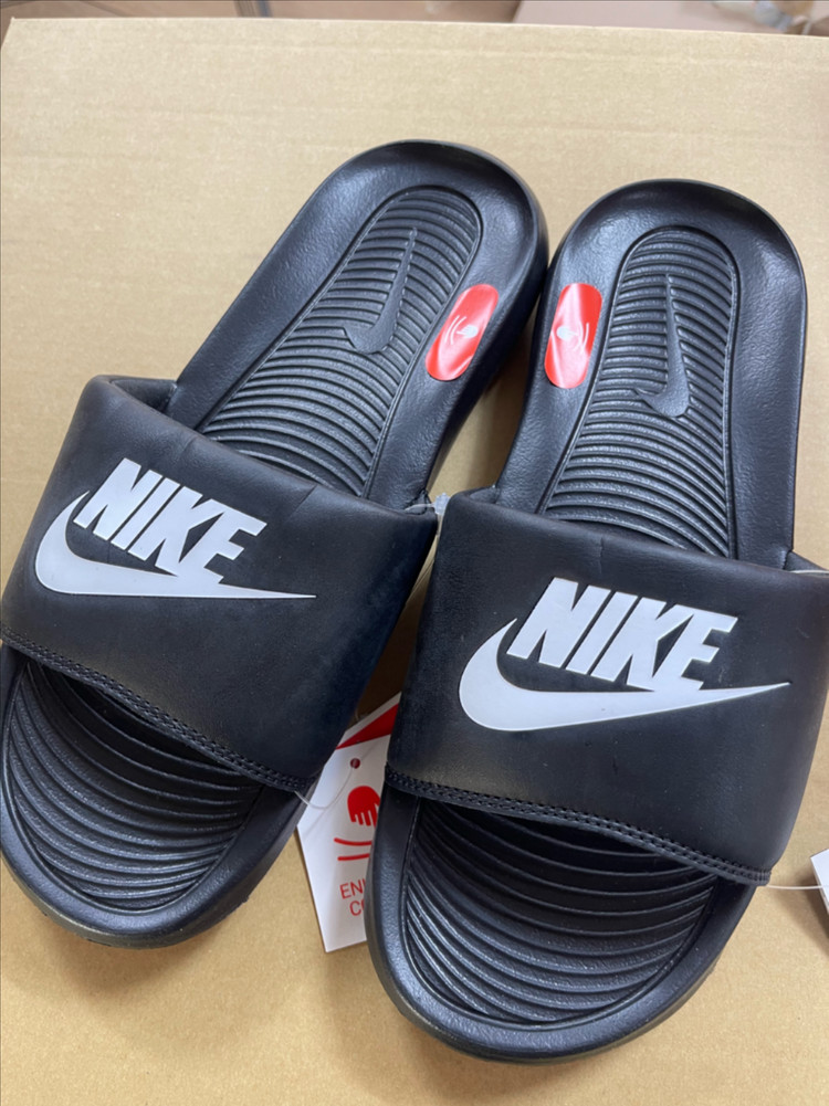 나이키 빅토리 원 슬라이드 블랙 260 슬리퍼 이미지