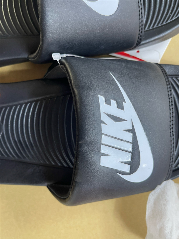 나이키 빅토리 원 슬라이드 블랙 260 슬리퍼 이미지