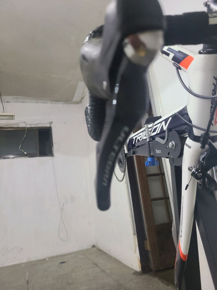 로드바이크 반차 무주행 트리곤다크니스 rs 이미지