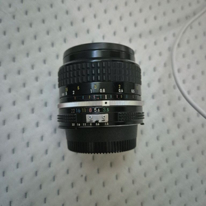 니콘 mf28mm f/3.5 렌즈 이미지