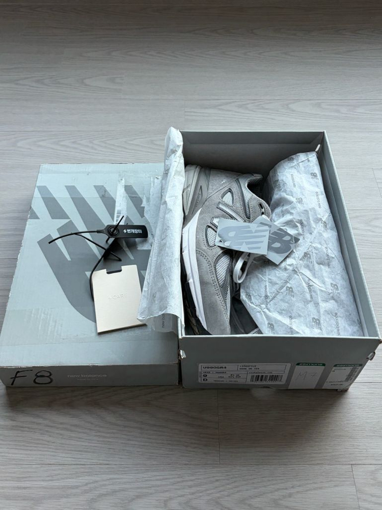 [270] 뉴발란스 990v4 그레이 이미지