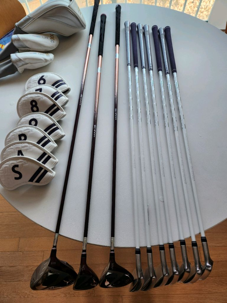 여성용 프리미엄 골프 풀세트 판매합니다 퍼터제외 (거의 새상품급)젝시오 온오프 이미지