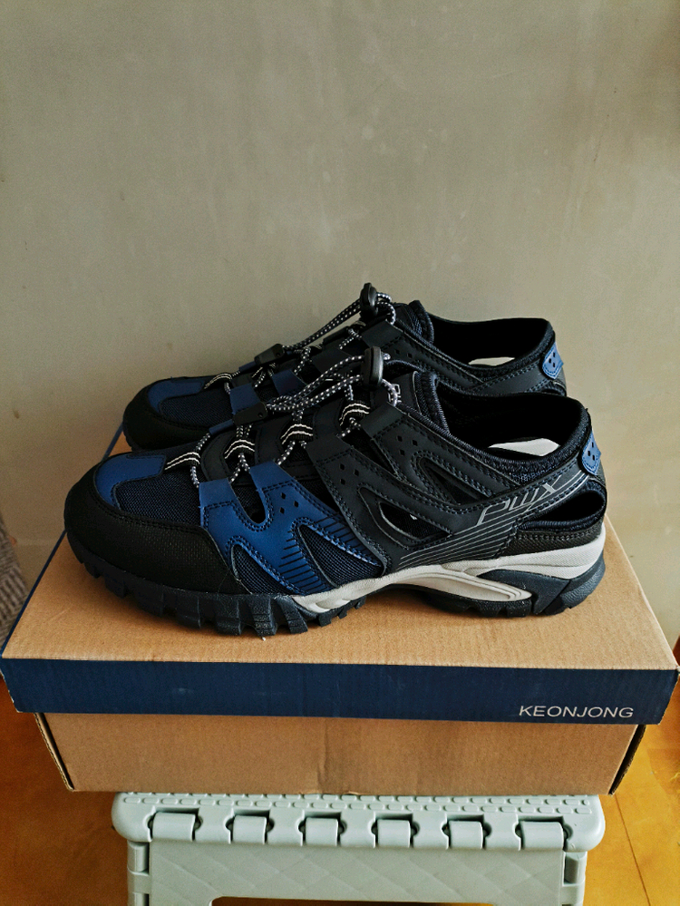 새상품 남성270사이즈 스포츠 샌들 여름 운동화 트레킹화 이미지