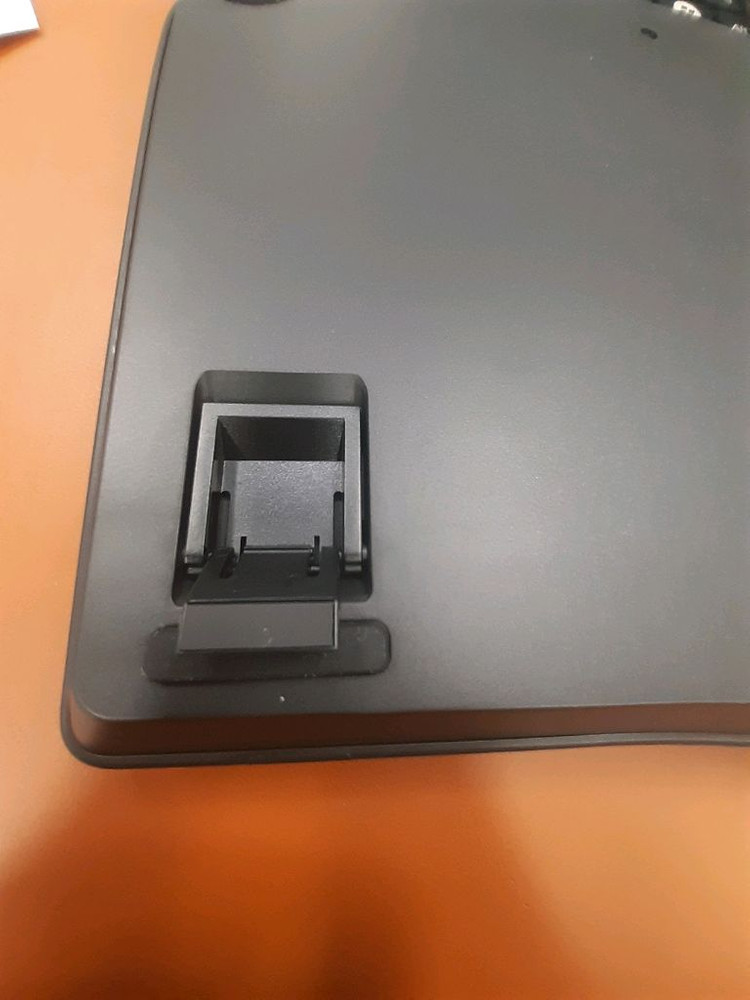 지클릭커 EK700 로우프로파일 인체공학 저소음 기계식 키보드 이미지