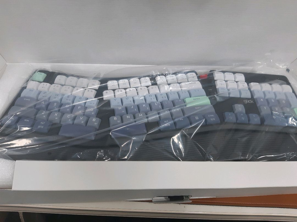 지클릭커 EK700 로우프로파일 인체공학 저소음 기계식 키보드 이미지