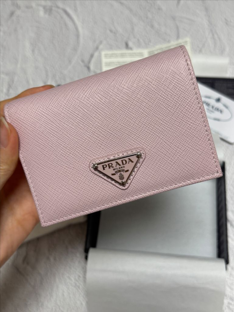 프라다 단종 사피아노 트라이앵글 반지갑 알라바스터(베이비핑크) 이미지