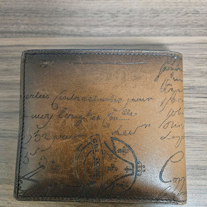 벨루티 스크리토 반지갑 이미지