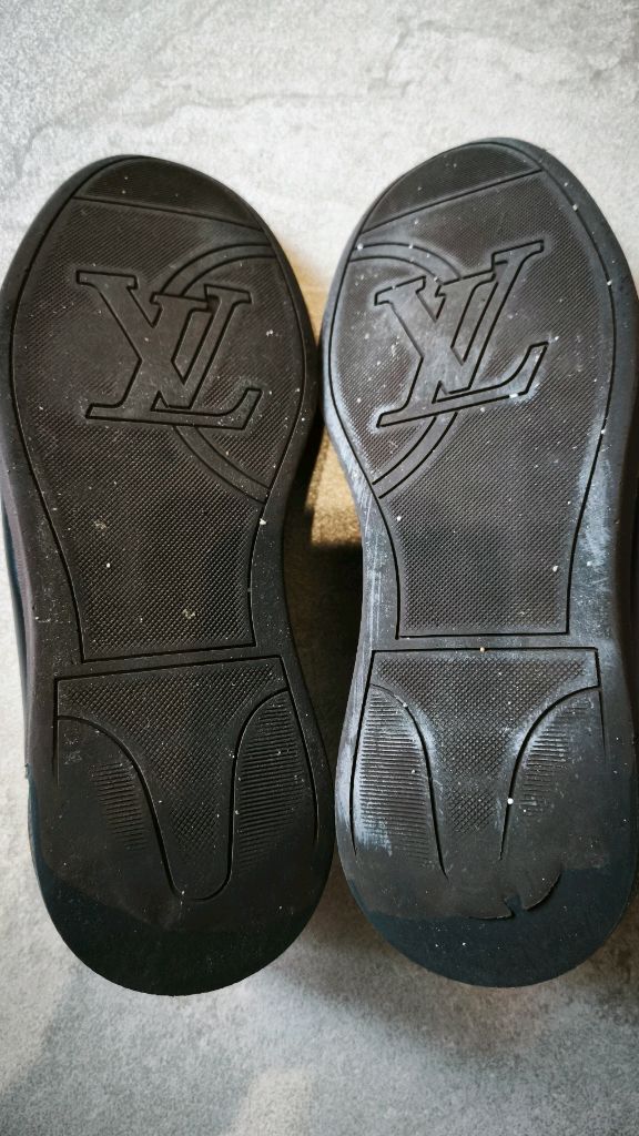 남성 가죽 스니커즈 이미지