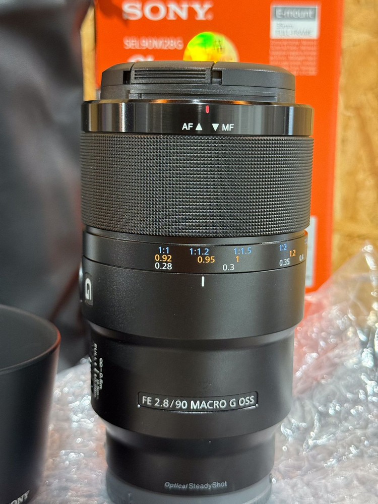 FE 90mm F2.8 G OSS 매크로 렌즈 이미지
